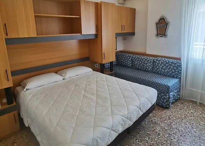 Valdor Hotel