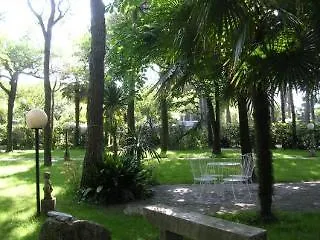 Valdor Hotel 3*