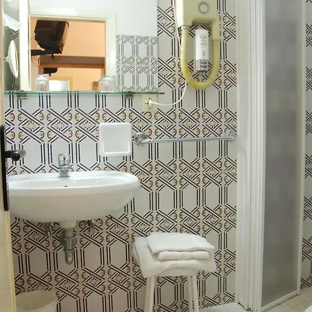 Valdor Hotel 3*