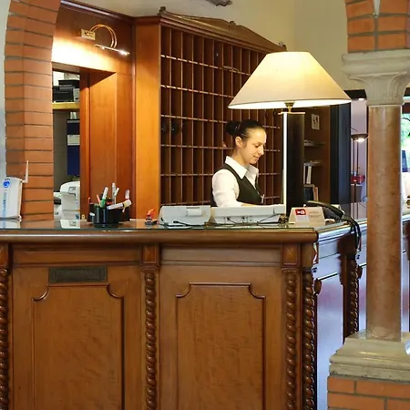 Valdor Hotel 3*